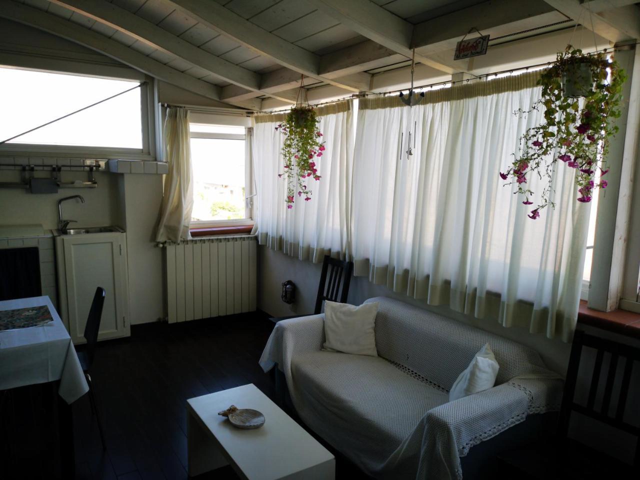 Sopramare - Tourist Home Bari Buitenkant foto